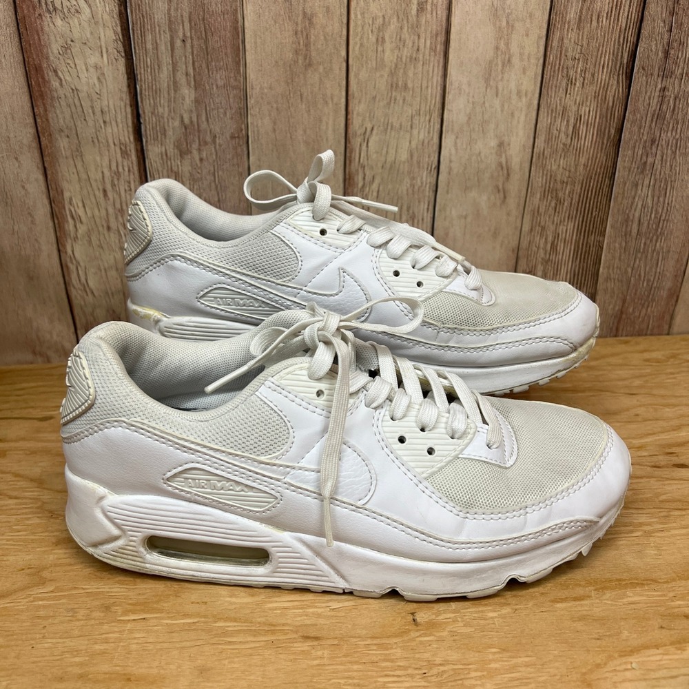 Nike Air Max 90 Futura Triple White Womens Size 8 Sneakers DH8010-100